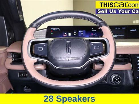 Used 2025 Lincoln Navigator Black Label AWD/4WD image 14