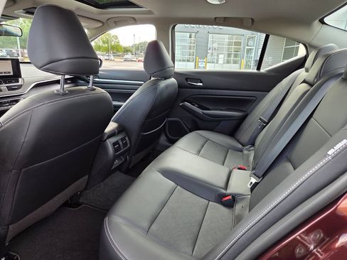 Used 2023 Nissan Altima 2.5 SL AWD/4WD image 4