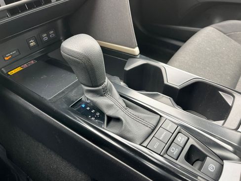 Used 2025 Toyota Camry LE image 40