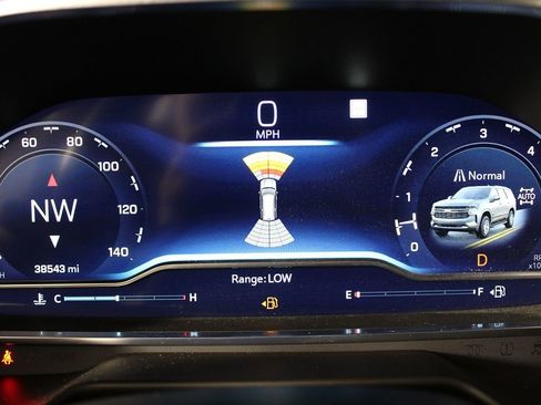 Used 2022 Chevrolet Tahoe Z71 image 18