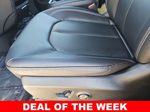 New 2026 Chrysler Pacifica Select image 31