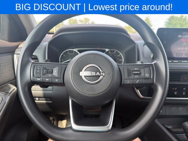 Used 2023 Nissan Rogue S AWD/4WD image 39