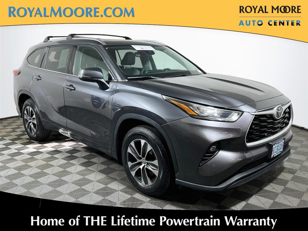 Certified 2020 Toyota Highlander XLE FWD image 1