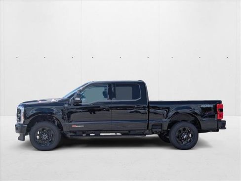 New 2026 Ford F250 Lariat w/ Black Appearance Package image 5