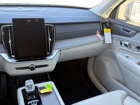 New 2026 Volvo XC90 B6 Ultra w/ Protection Package Premier image 10
