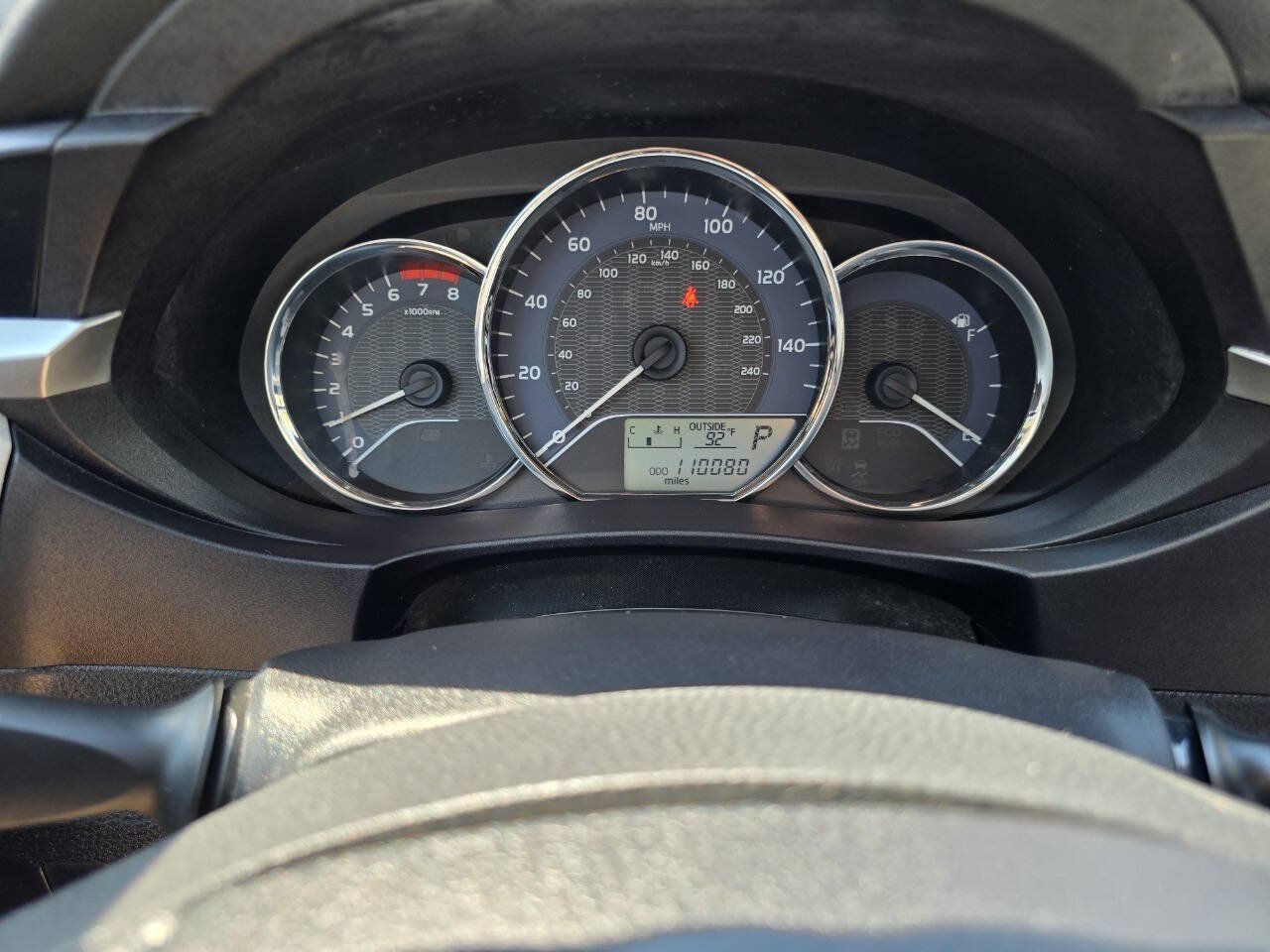 Used 2015 Toyota Corolla LE FWD image 15