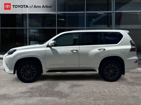 Used 2021 Lexus GX 460 Premium w/ Premium Package AWD/4WD image 3
