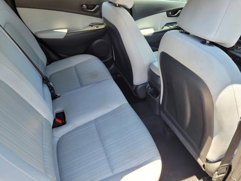 Used 2023 Hyundai Kona SEL FWD image 19