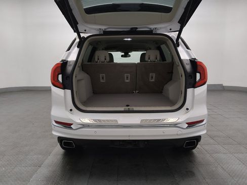 Used 2020 GMC Terrain Denali w/ Denali Premium Package FWD image 29