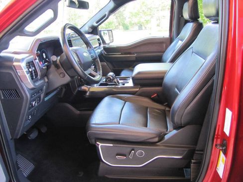 Used 2022 Ford F150 Lariat w/ Equipment Group 502A High AWD/4WD image 11