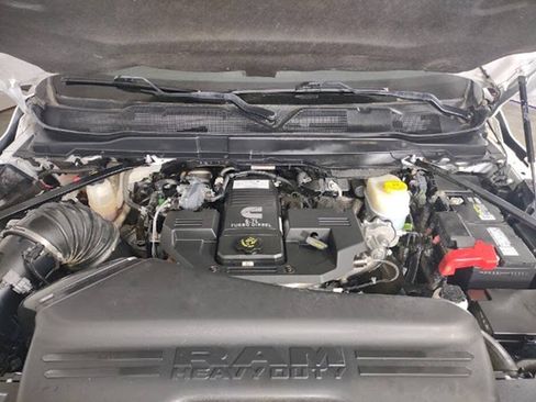 Used 2024 RAM 2500 Tradesman w/ Chrome Appearance Group AWD/4WD image 20