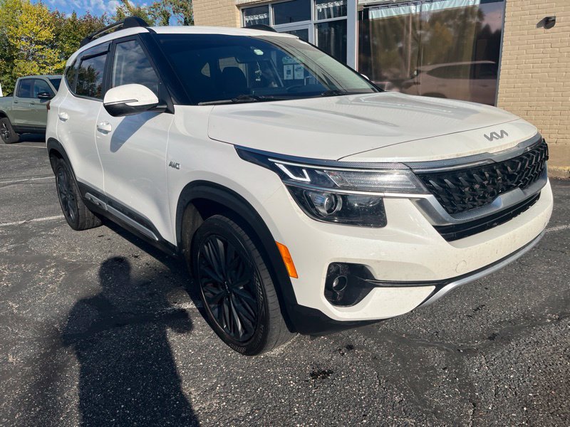Used 2023 Kia Seltos Nightfall Edition AWD/4WD image 3