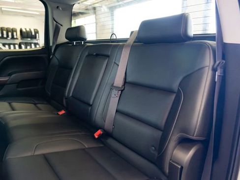 Used 2015 GMC Sierra 1500 SLT w/ SLT Crew Cab Value Package AWD/4WD image 24