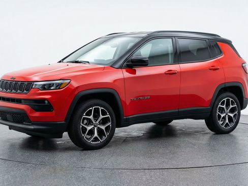 Used 2025 Jeep Compass Limited AWD/4WD image 3
