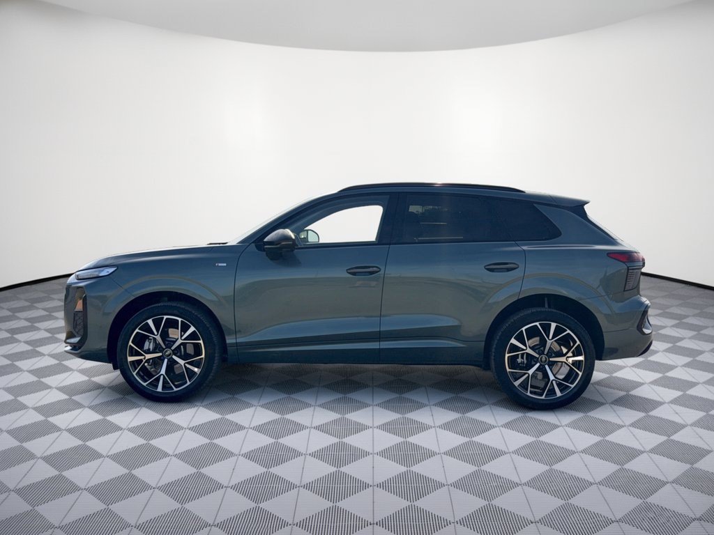 Used 2026 Audi Q3 quattro 2.0T AWD/4WD image 2