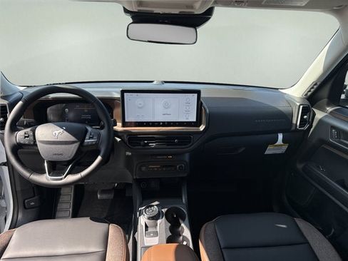 New 2026 Ford Bronco Sport Outer Banks AWD/4WD image 11