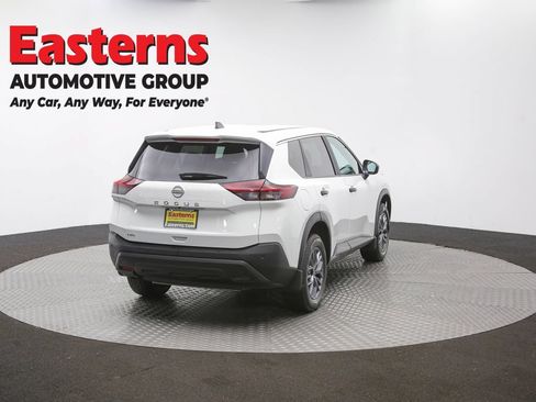 Used 2023 Nissan Rogue S AWD/4WD image 39