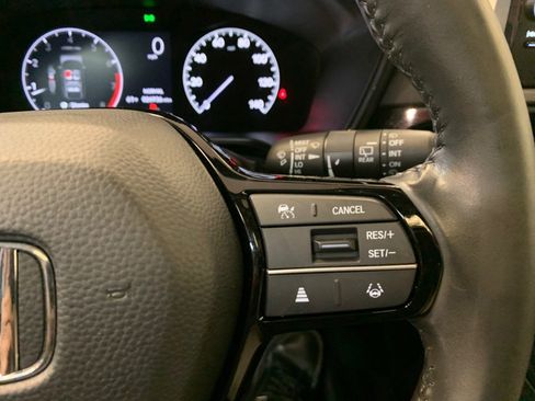 Used 2025 Honda CR-V EX-L image 25
