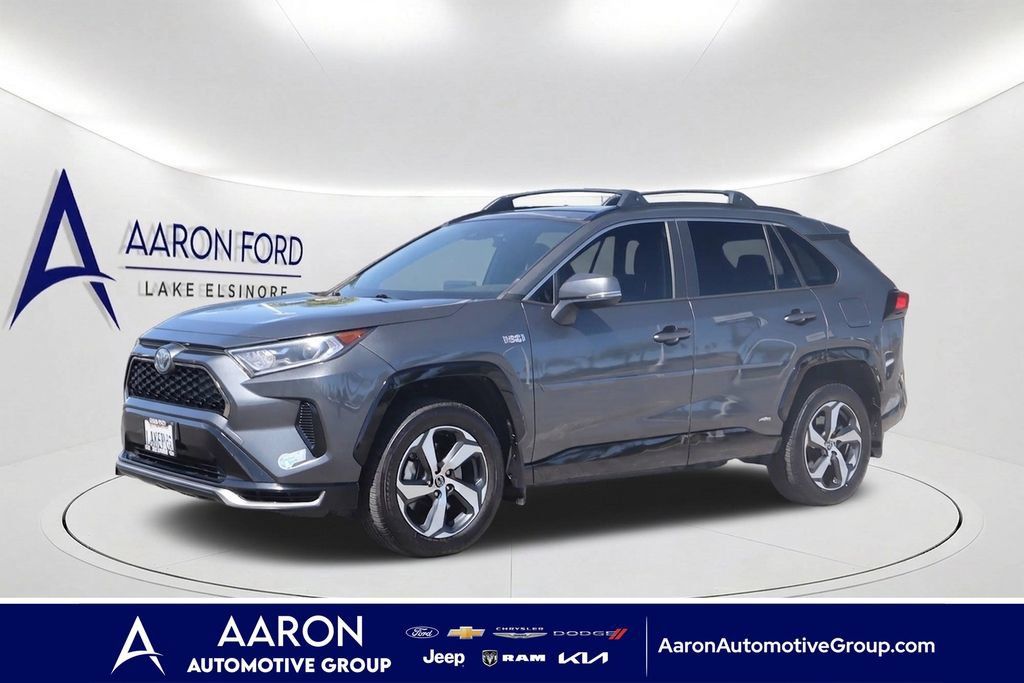 Used 2021 Toyota RAV4 SE w/ Weather & Moonroof Package AWD/4WD image 1