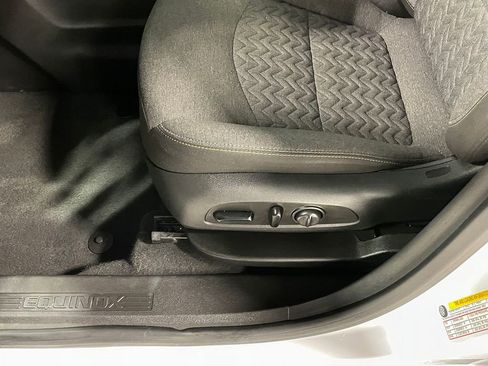 Used 2023 Chevrolet Equinox LT AWD/4WD image 22
