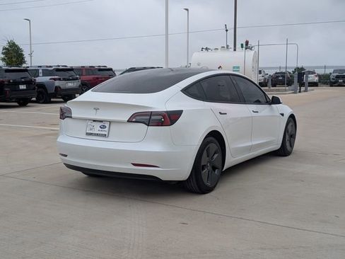Used 2023 Tesla Model 3 Standard Range RWD image 5