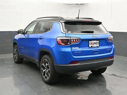 Used 2025 Jeep Compass Limited AWD/4WD image 11