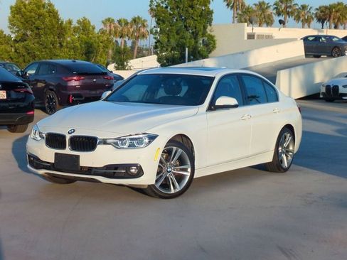 Used 2018 BMW 330i Sedan RWD image 1