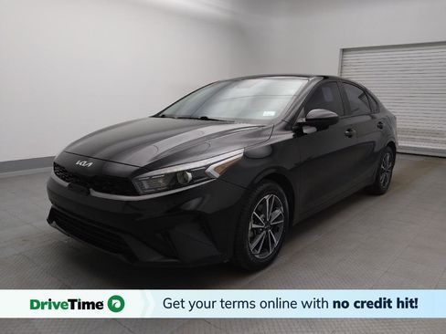 Used 2023 Kia Forte LXS image 1