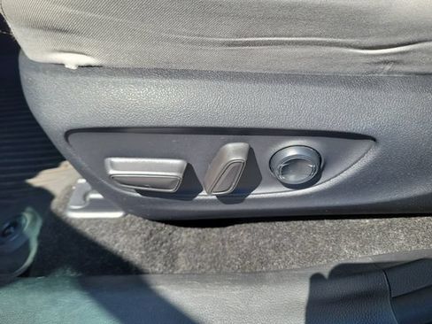 Used 2025 Toyota RAV4 XLE w/ Convenience Package FWD image 23