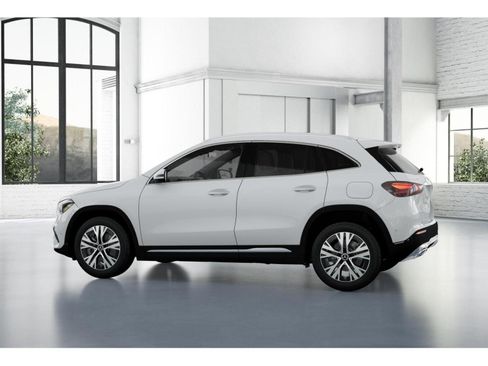 New 2026 Mercedes-Benz GLA 250 4MATIC image 9