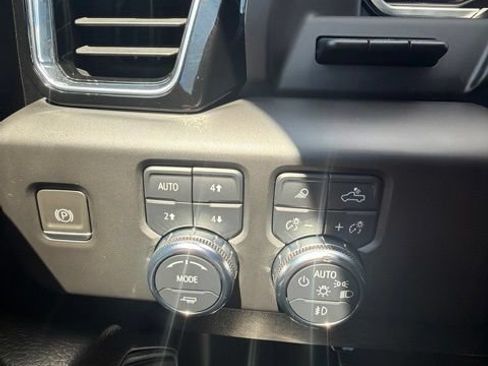 Used 2023 GMC Sierra 1500 Denali w/ Denali Reserve Package AWD/4WD image 18