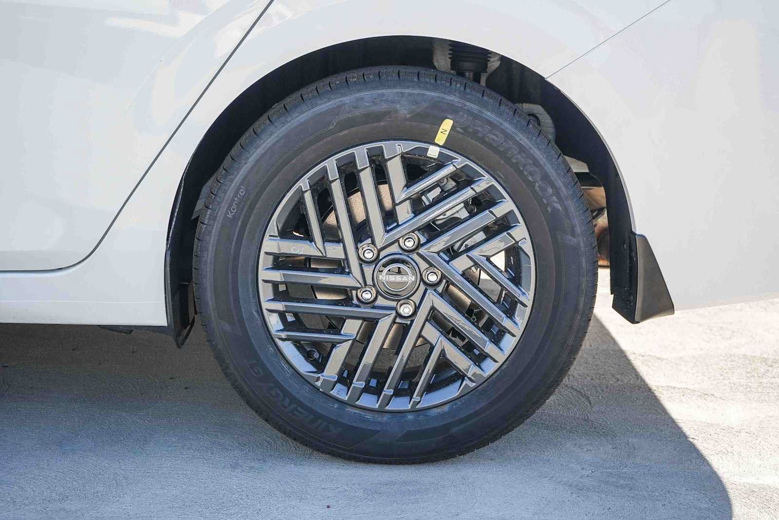 New 2027 Nissan Sentra SV w/ Floor Mat Package FWD image 10