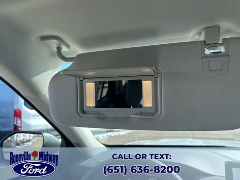 Used 2025 Ford Explorer Active AWD/4WD image 19
