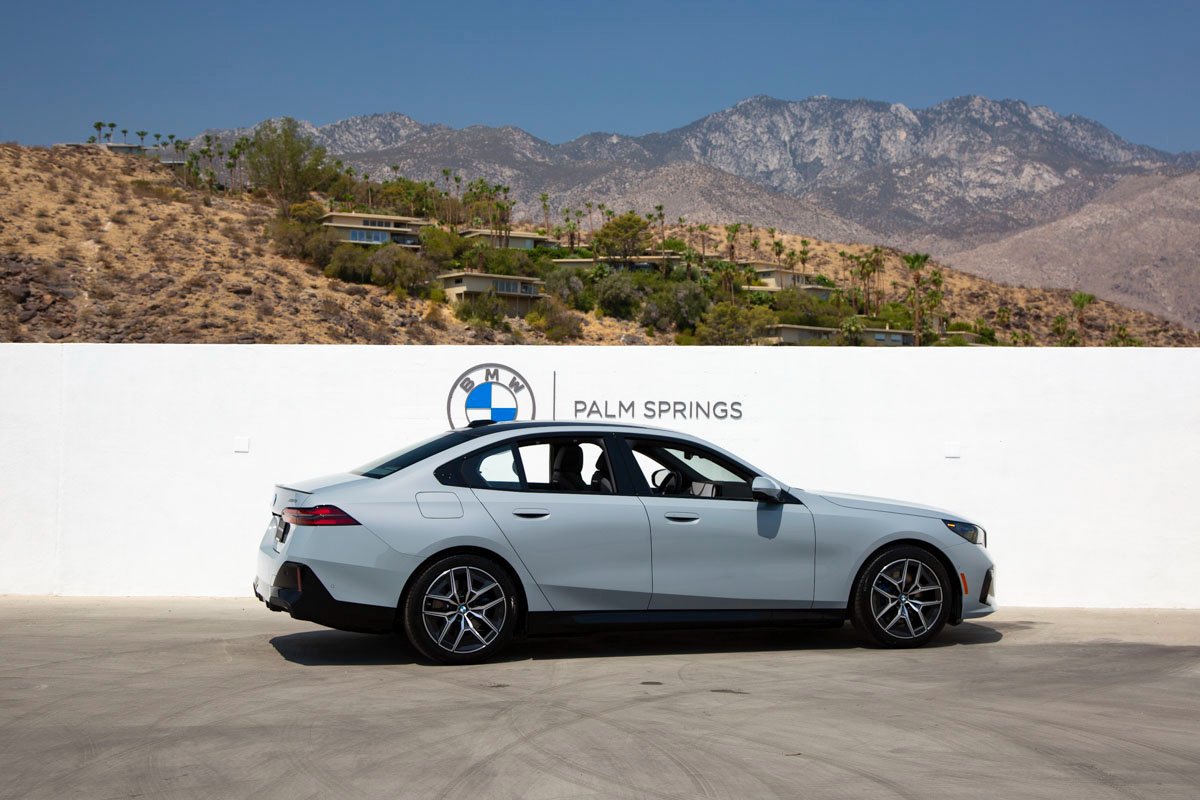 Used 2026 BMW i5 eDrive40 w/ Executive Package AWD/4WD image 5