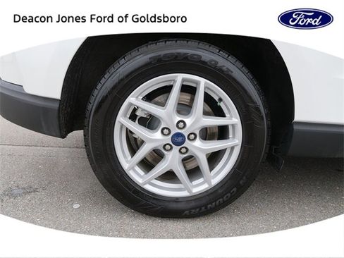 Used 2022 Ford Edge SEL w/ Convenience Package image 11