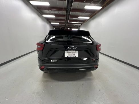 Certified 2026 Chevrolet Trax RS w/ Driver Confidence Package FWD image 7