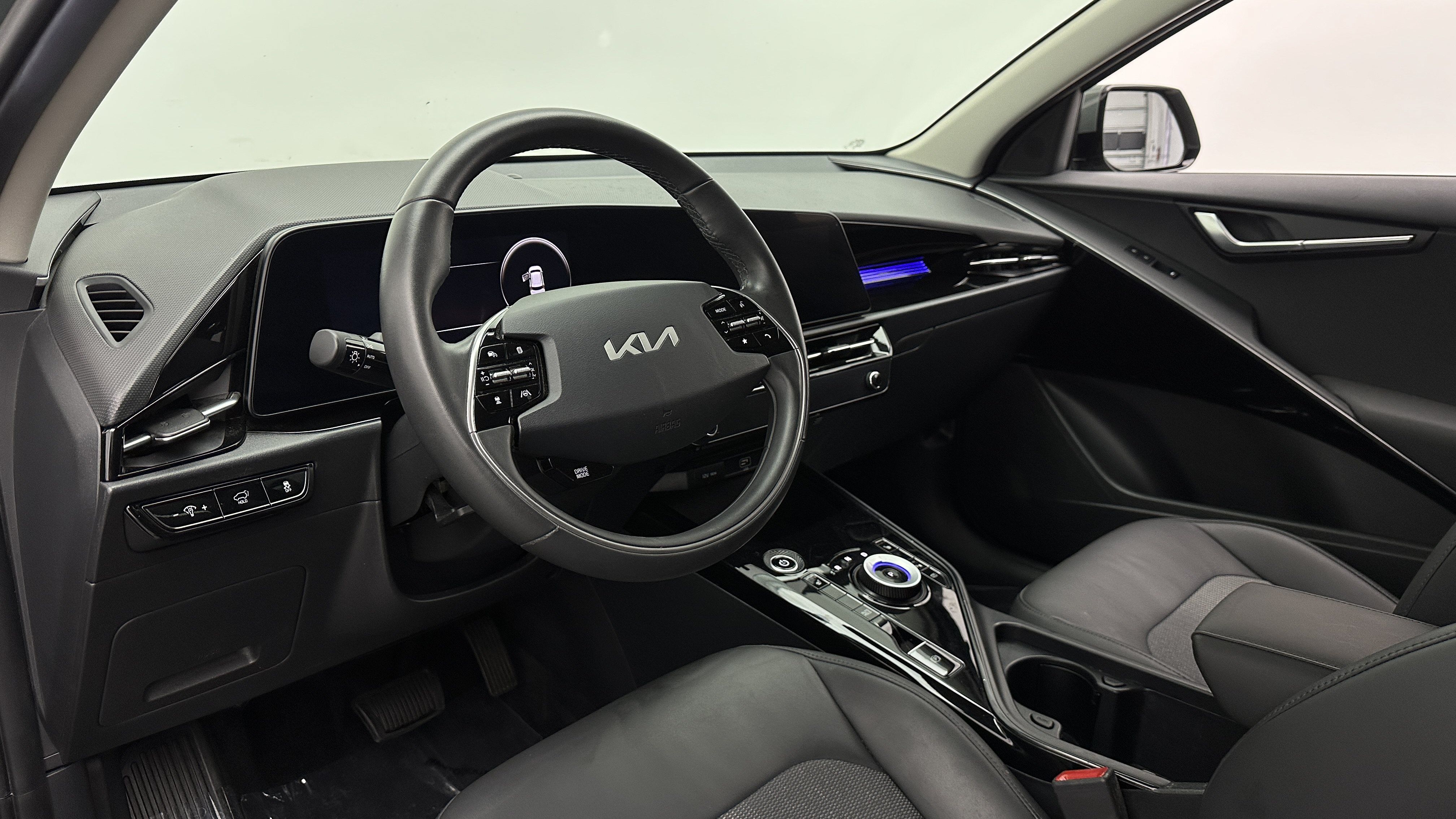 Used 2024 Kia Niro Wind FWD image 12