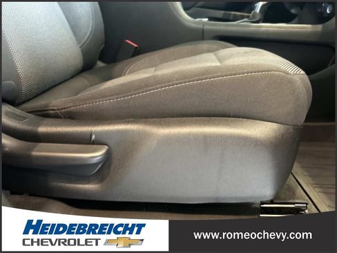 Used 2023 Chevrolet Traverse LT w/ LPO, Floor Liner Package AWD/4WD image 37