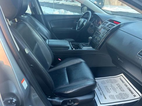 Used 2011 MAZDA CX-9 Touring w/ Moonroof & Bose Audio Pkg image 8