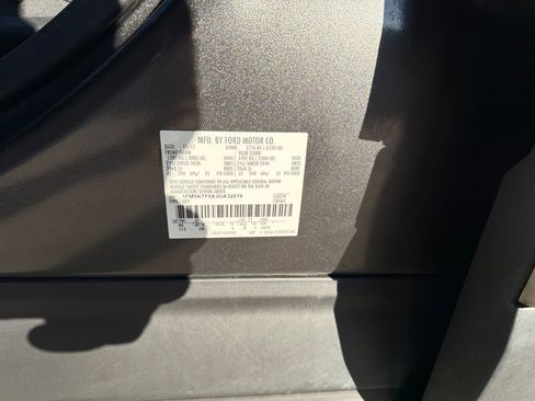 Used 2018 Ford Explorer Limited image 29