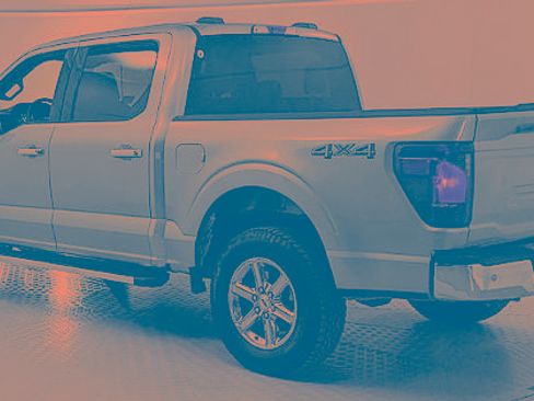 Certified 2025 Ford F150 XLT w/ Equipment Group 301A Standard image 4