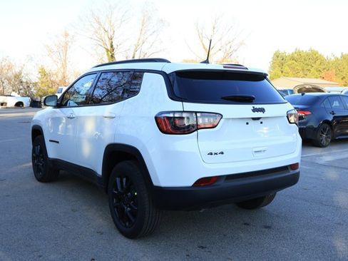 New 2026 Jeep Compass Latitude image 8