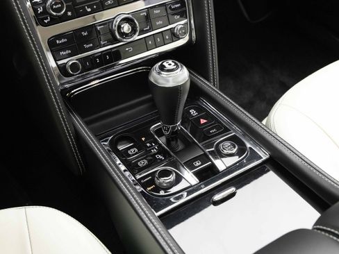 Used 2014 Bentley Mulsanne RWD image 14
