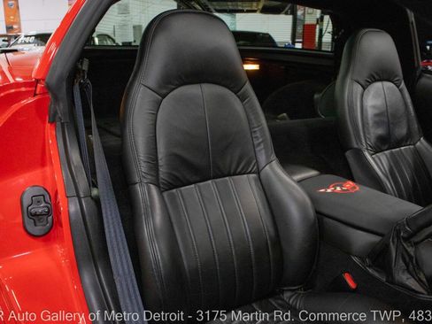 Used 2000 Chevrolet Corvette Coupe image 38