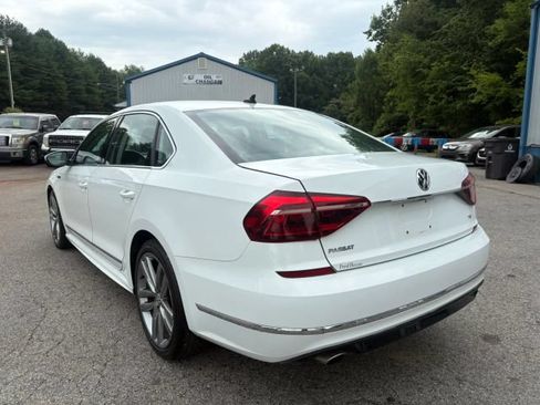 Used 2017 Volkswagen Passat 1.8T R-Line FWD image 3