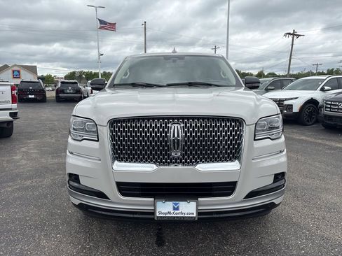 Used 2023 Lincoln Navigator L Reserve AWD/4WD image 2