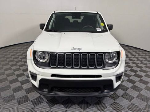 Used 2023 Jeep Renegade Latitude image 9