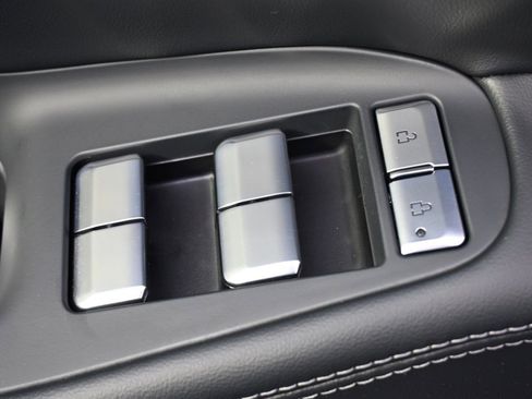 New 2025 Lincoln Navigator Reserve w/ Jet Appearance Package image 24