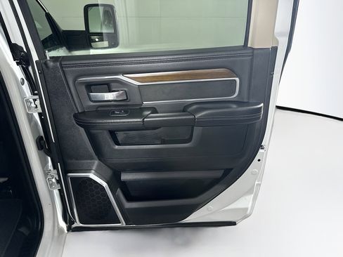 Used 2024 RAM 2500 Laramie image 29