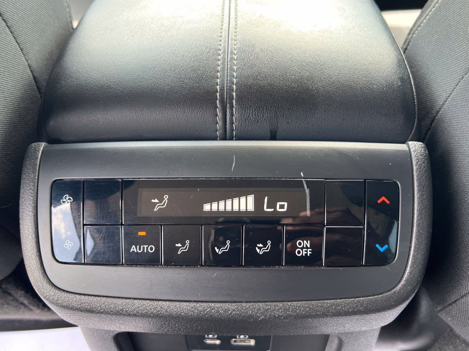 Used 2022 Nissan Pathfinder SV AWD/4WD image 41